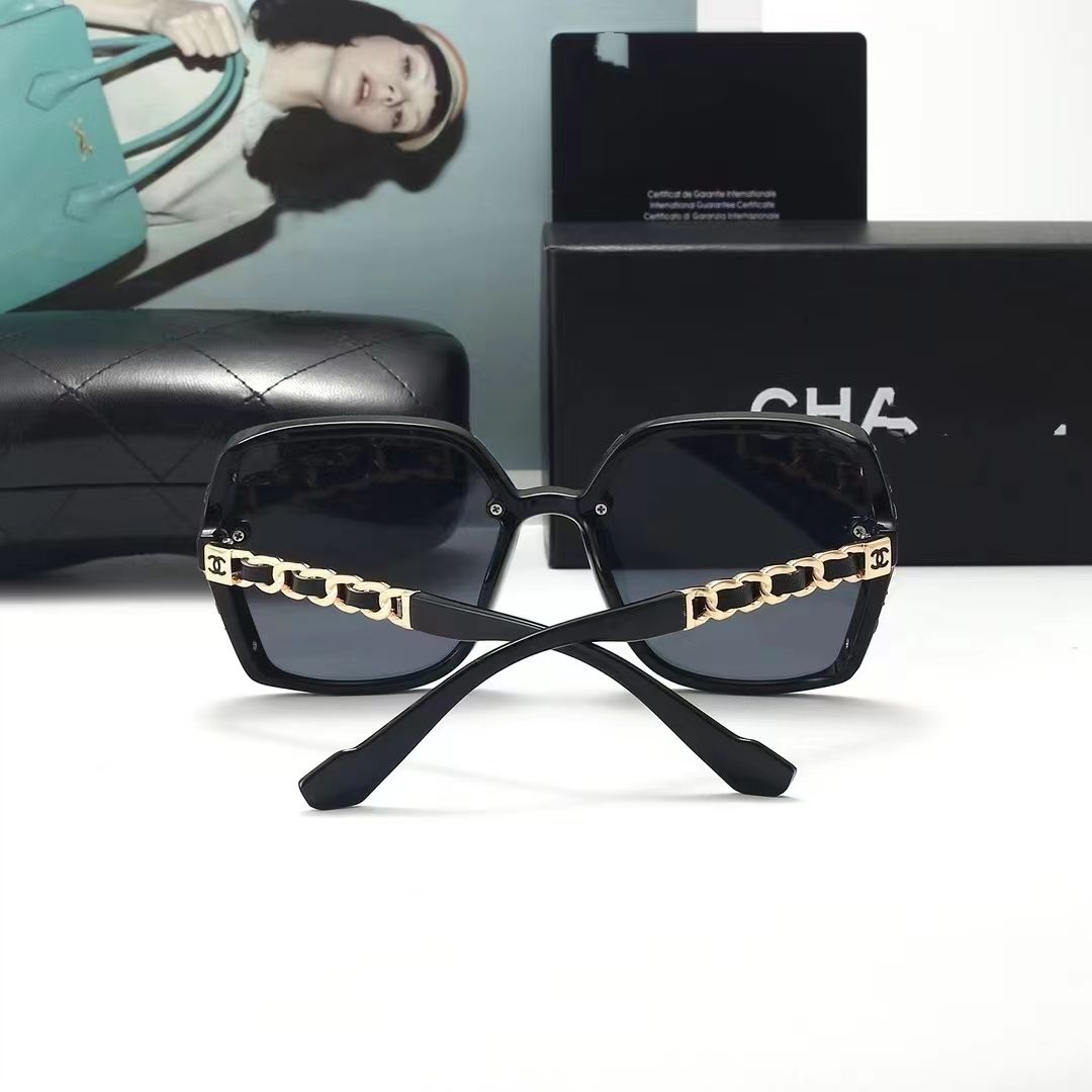 Women's Fashion Full Frame Letter Sunglasses 6330s-sss62