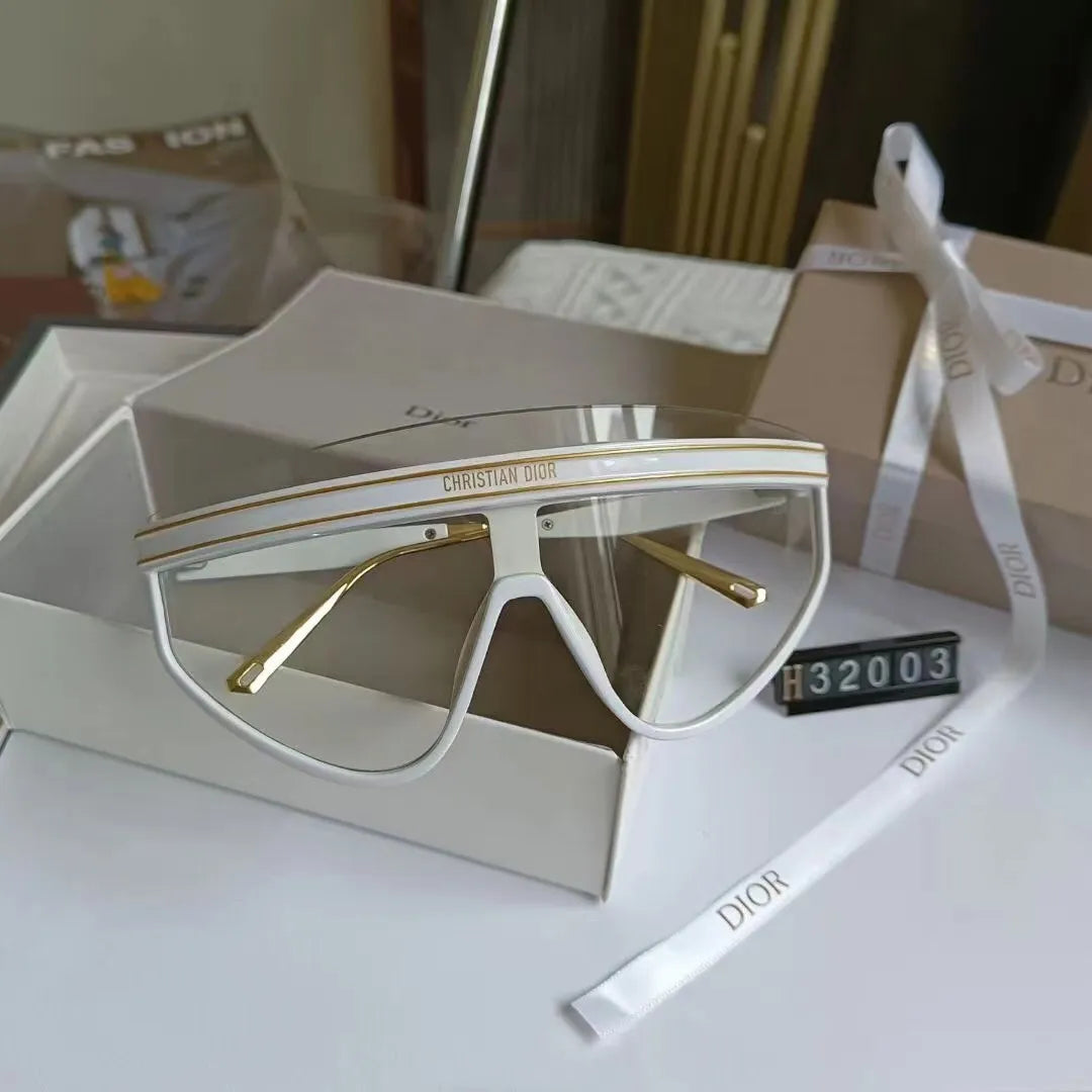 Oversized Watermark Sunglasses 832003s-sss62