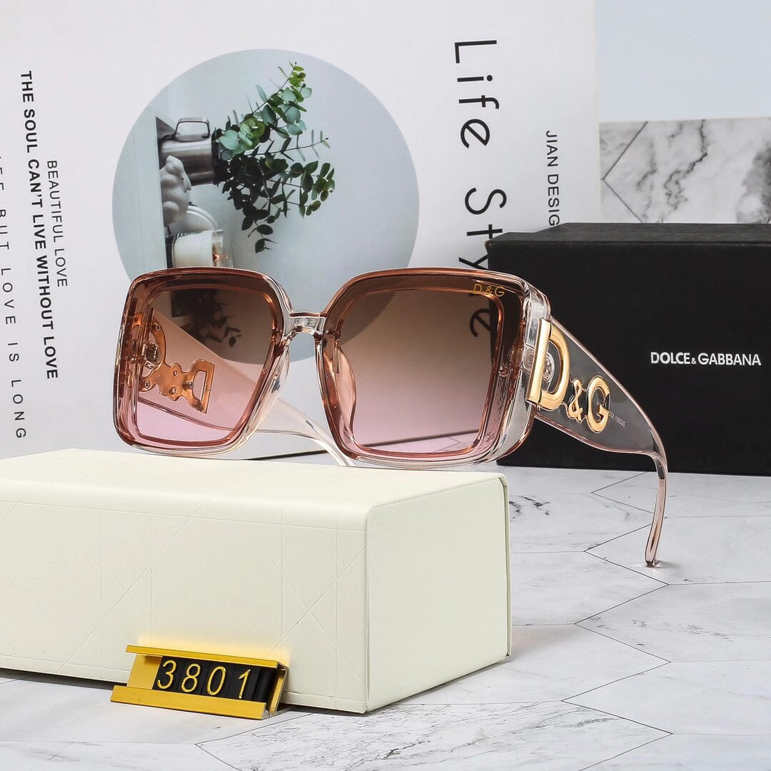 Woman's Thick Frame Fashion Sunglasses 3801s-sss62
