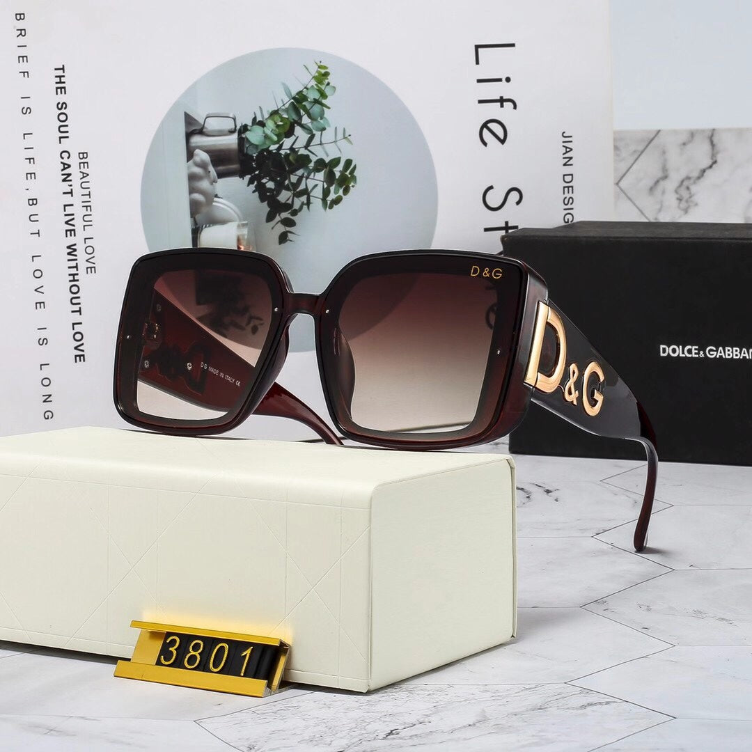 Woman's Thick Frame Fashion Sunglasses 3801s-sss62