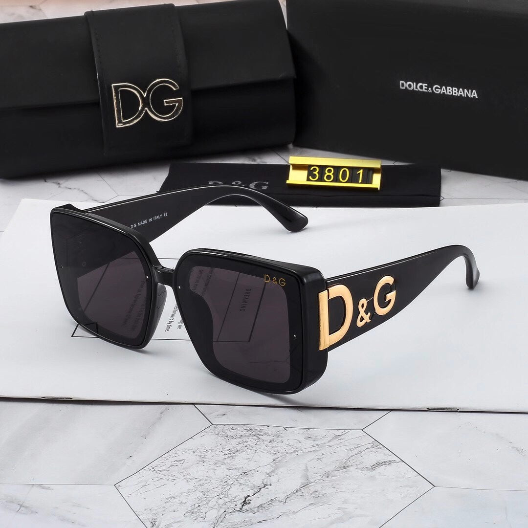 Woman's Thick Frame Fashion Sunglasses 3801s-sss62