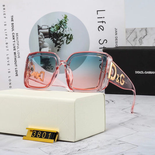 Woman's Thick Frame Fashion Sunglasses 3801s-sss62