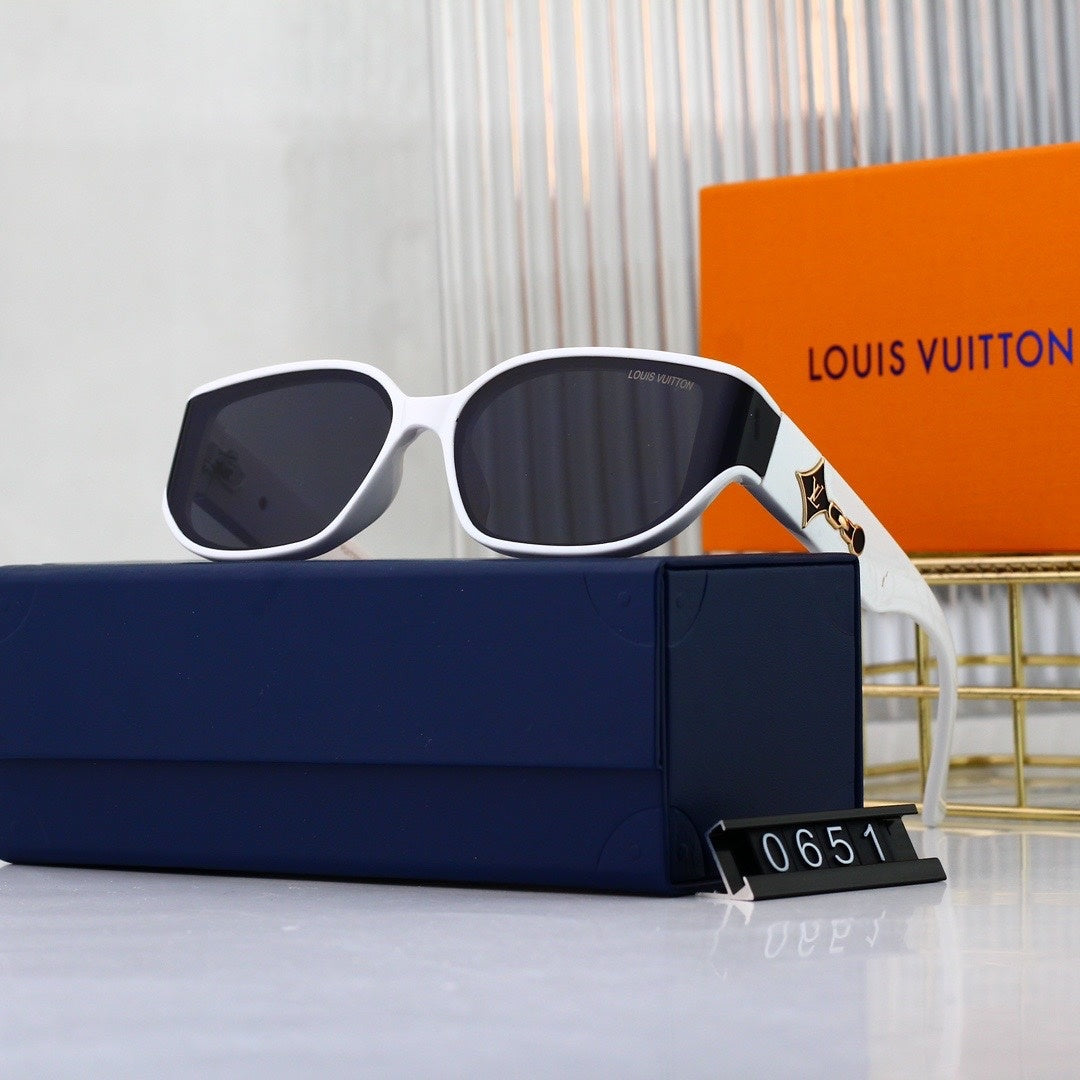 Fashion hot 7 color sunglasses 0651s-sss62