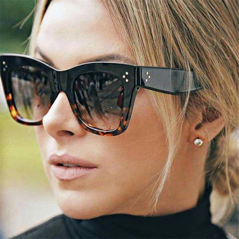 Oulylan Classic Cat Eye Sunglasses Women Vintage Oversized Gradient Sun Glasses Shades Female Luxury Designer UV400 Sunglass--s1